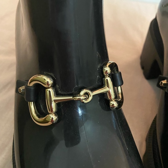 🌟 Host Pick 🌟 Gucci Patent Leather Rain Boots - Picture 8 of 14
